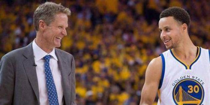  尼斯主帅赛后炮轰裁判 称争议判罚改变局势  