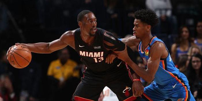  阿德巴约22+15热火轻取奇才  