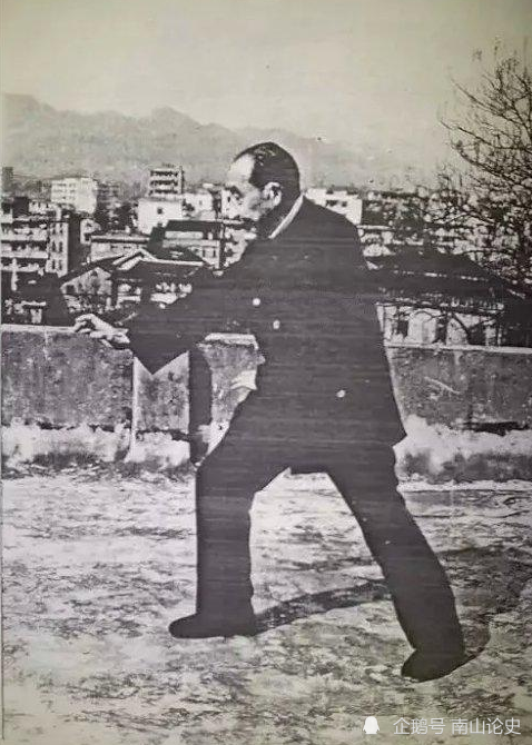 17, 利物浦旧将反戈一击制胜  